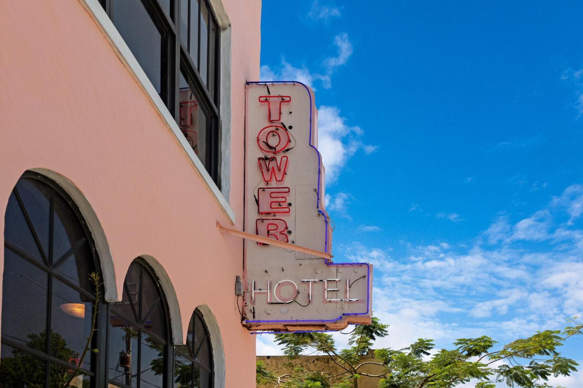 מיאמי Roami At Tower Hotel - Calle Ocho מראה חיצוני תמונה